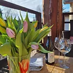 Mediterran Rezidencia Jobb Vakantiehuis *