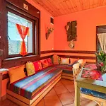 Mediterran Rezidencia Jobb Vakantiehuis