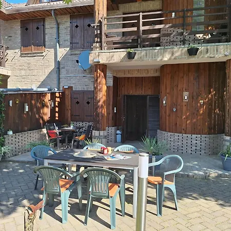 Mediterran Rezidencia Jobb Semesterbostad