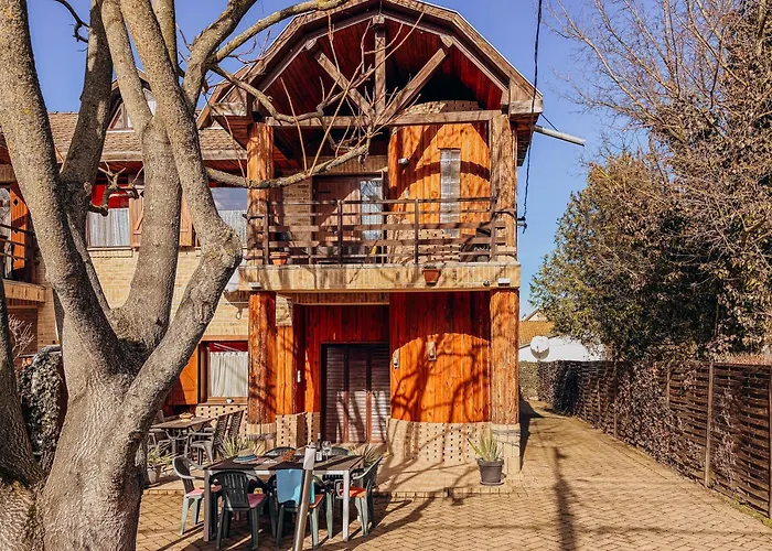 펜션 Mediterran Rezidencia Jobb 자르마디